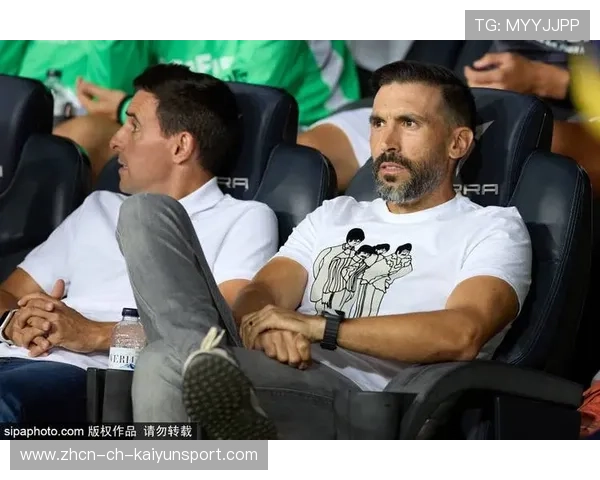 巴萨高层风波再起：拉波尔塔面临内外压力