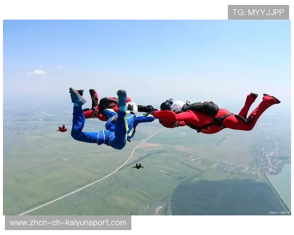 极限运动展演活动吸睛,年轻观众热衷参与,极限运动视频合集 极限运动展演活动吸睛,年轻观众热衷参与,极限运动视频合集