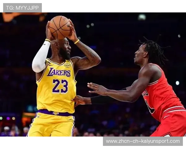 明星球员复出首战砍下高分震撼全场